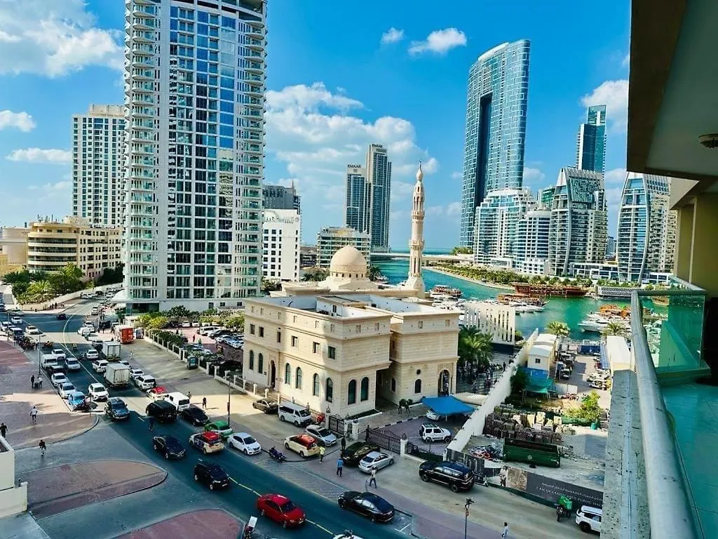 Deluxe Girls Hostel Dubai United Arab Emirates